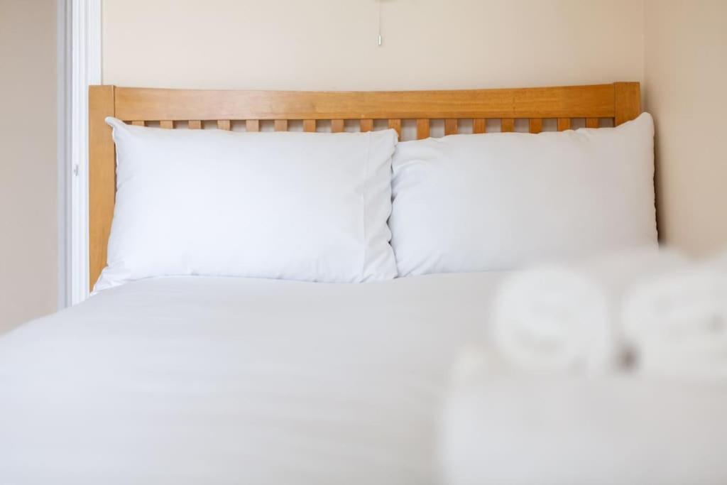 Spacious & Central 3-Bed Flat By Popular Waterloo! London Eksteriør billede